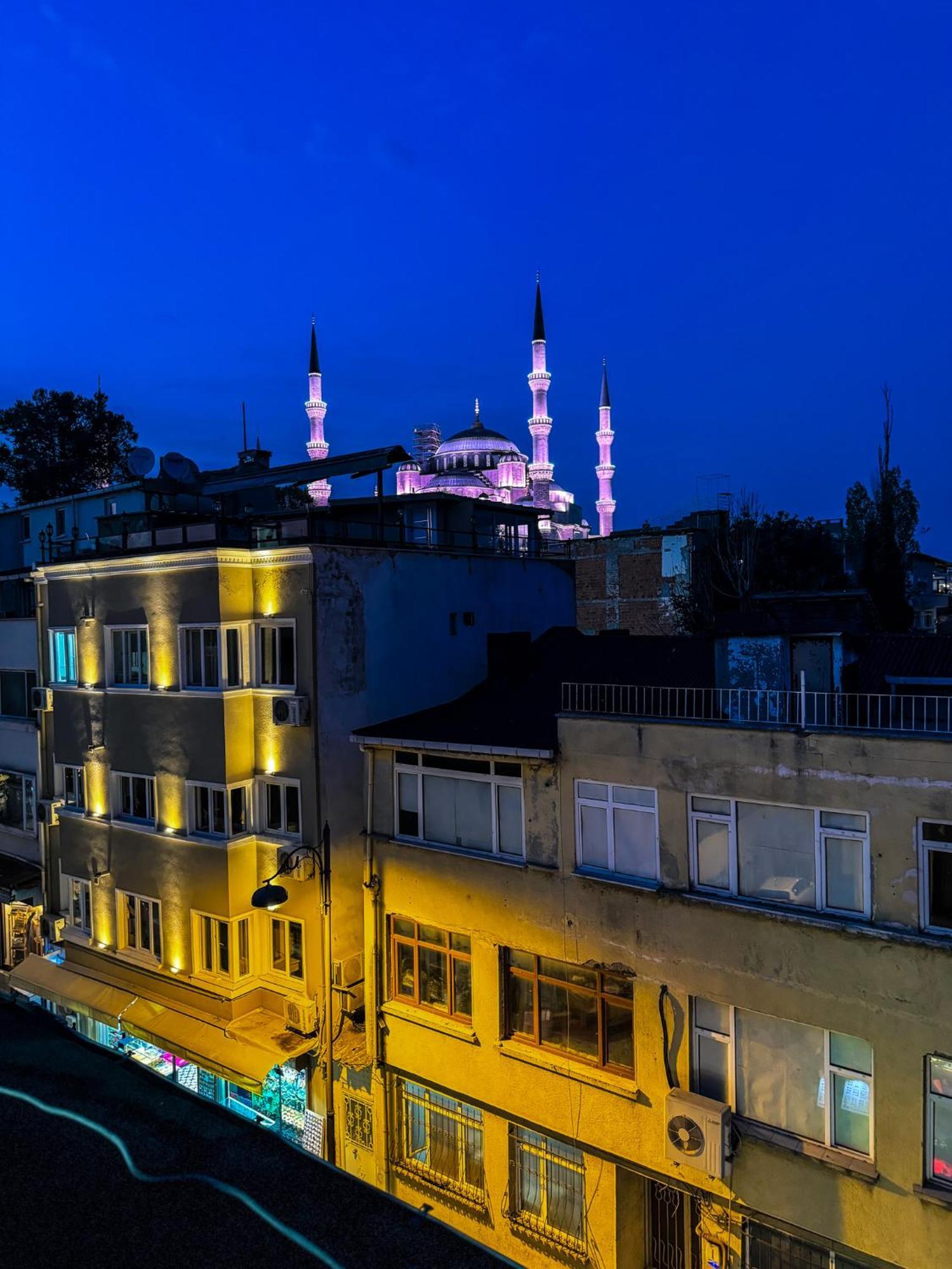 The New Season Apart Istanbul Exterior photo
